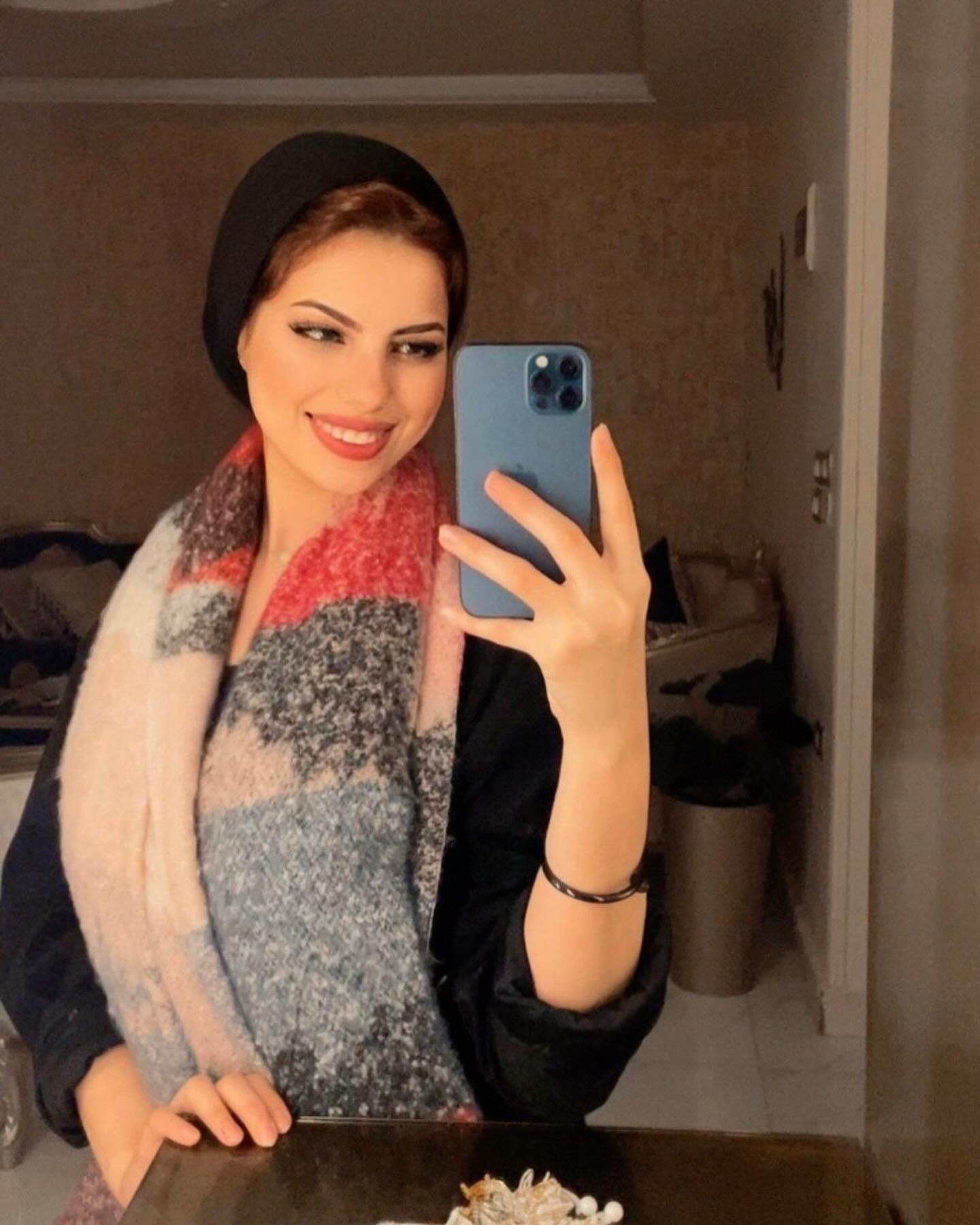 خبيرة التجميل “شيماء سامي” تتألق بأسلوبها المميز وتكشف أسرار الجمال الطبيعي